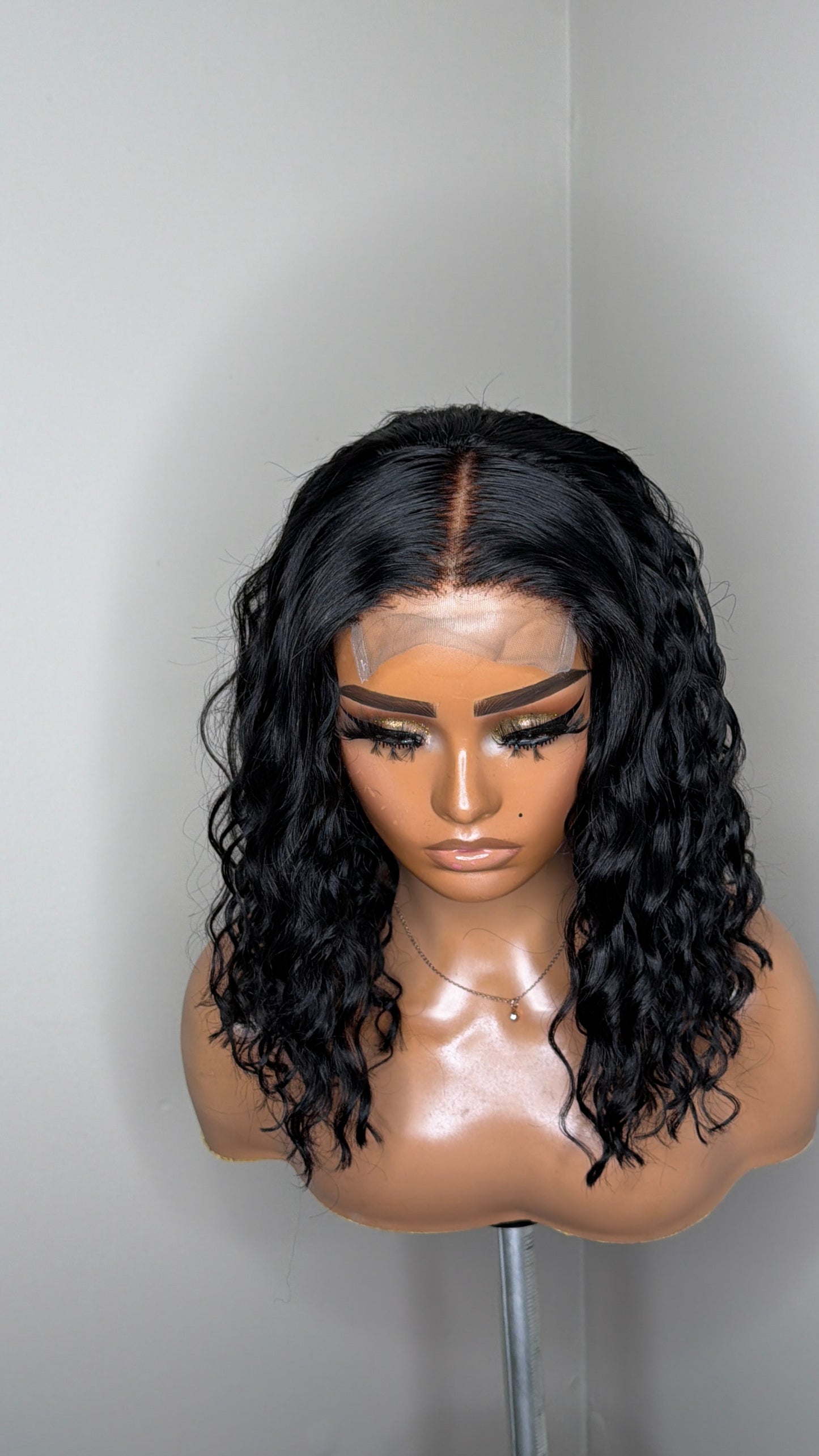Naomi | 18” Deep Wave Glueless Closure Wig | Wand Curled (Ready to Ship)